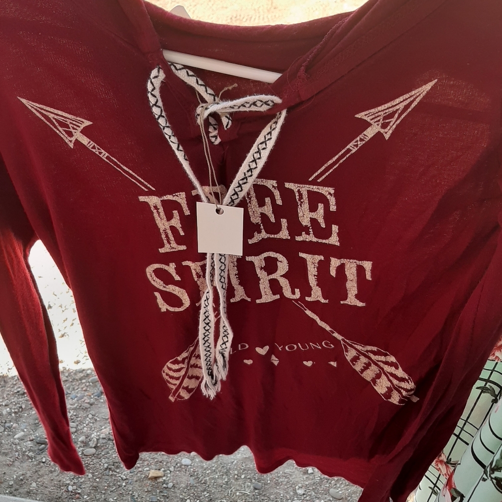 Hooded shirt